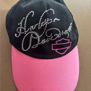 Women Harley Davidson ball cap never worn .size women’s small-medium
